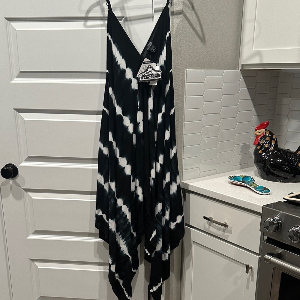 Angie Black and White Tie-Dye Swim Coverup NWT